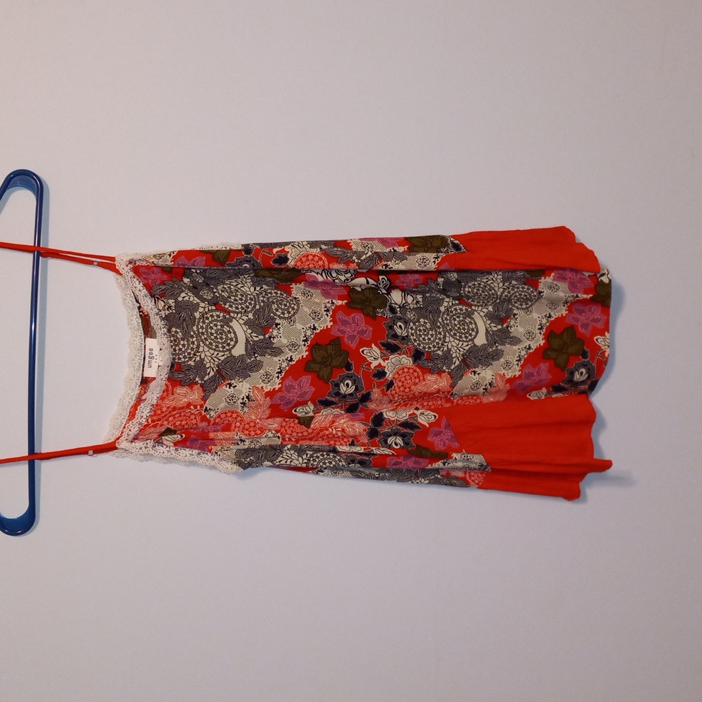 Umgee tank with lace